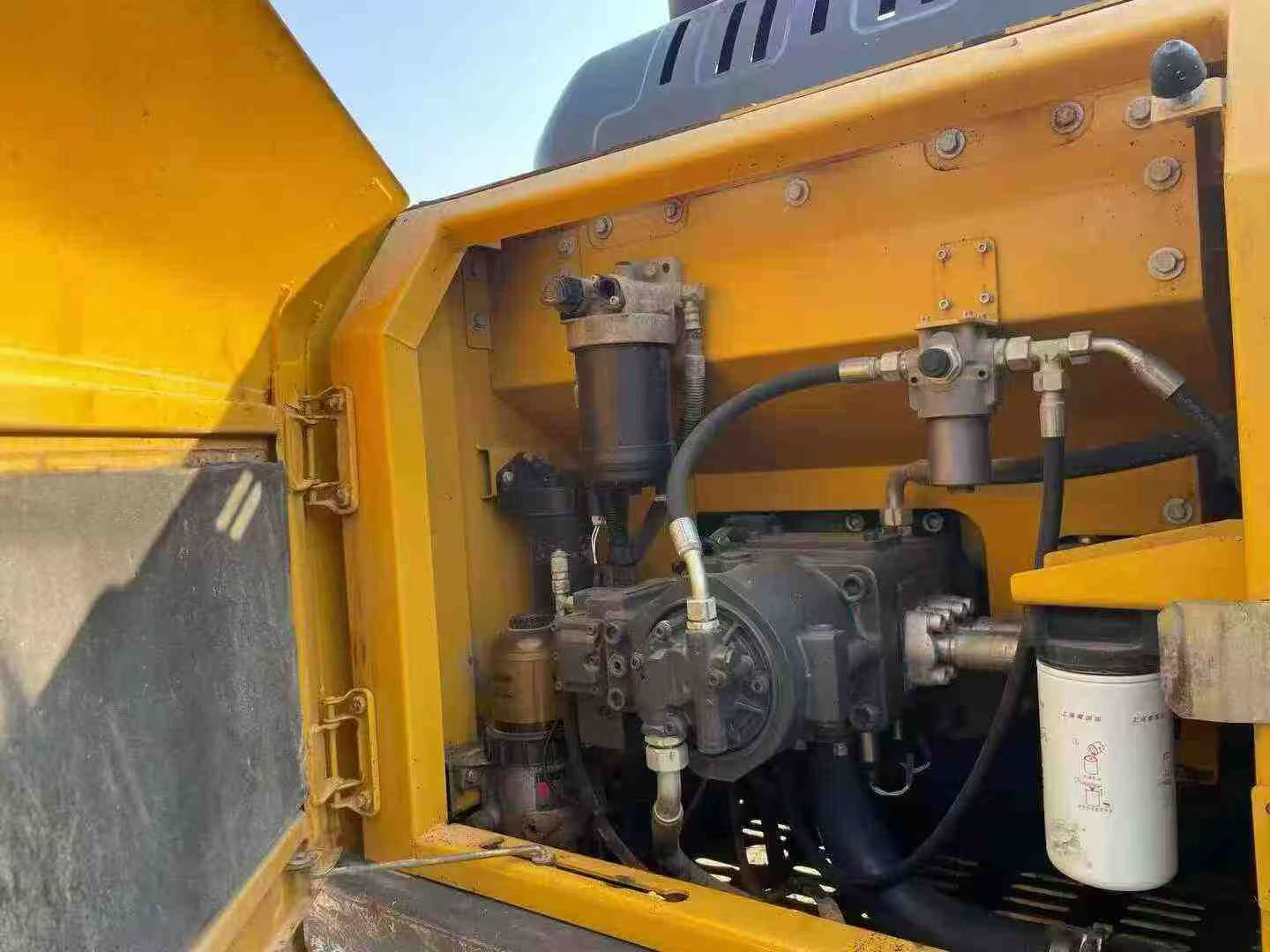 Buy XCMG XE215 Used Excavator / 9