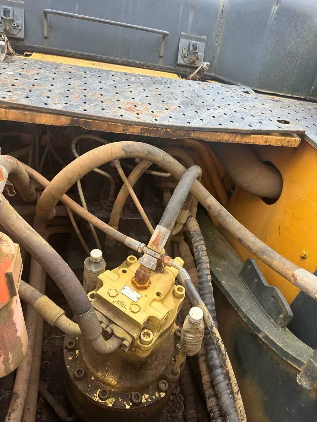 Buy Hyundai R305LC-7 Used Excavator / 2