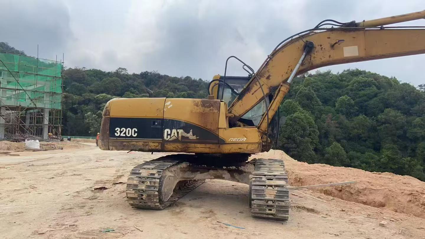 Buy Caterpillar 320C Used Excavator / 3