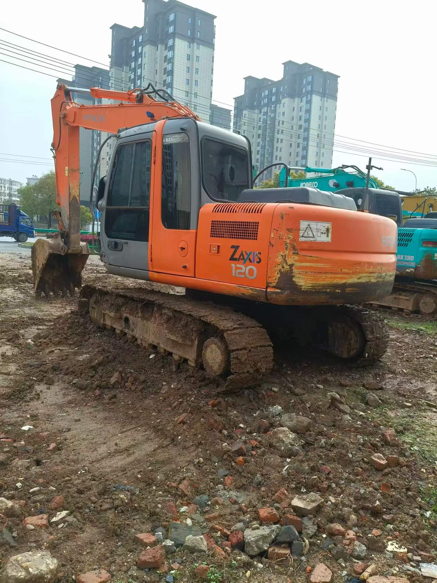 Buy Hitachi EX120 Used Excavator / 4