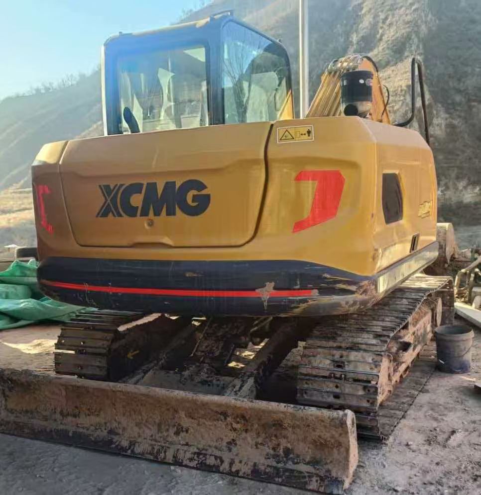 Buy XCMG XE75C Used Excavator / 5