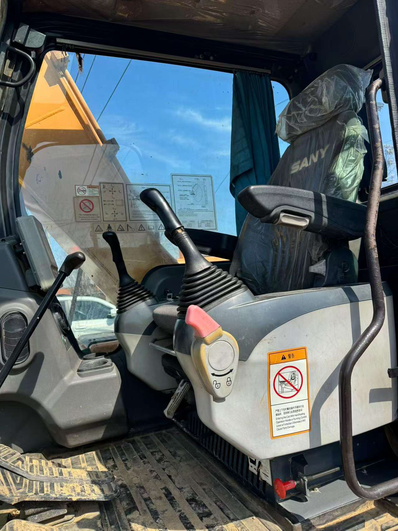 Buy Sany SY135 Used Excavator / 7