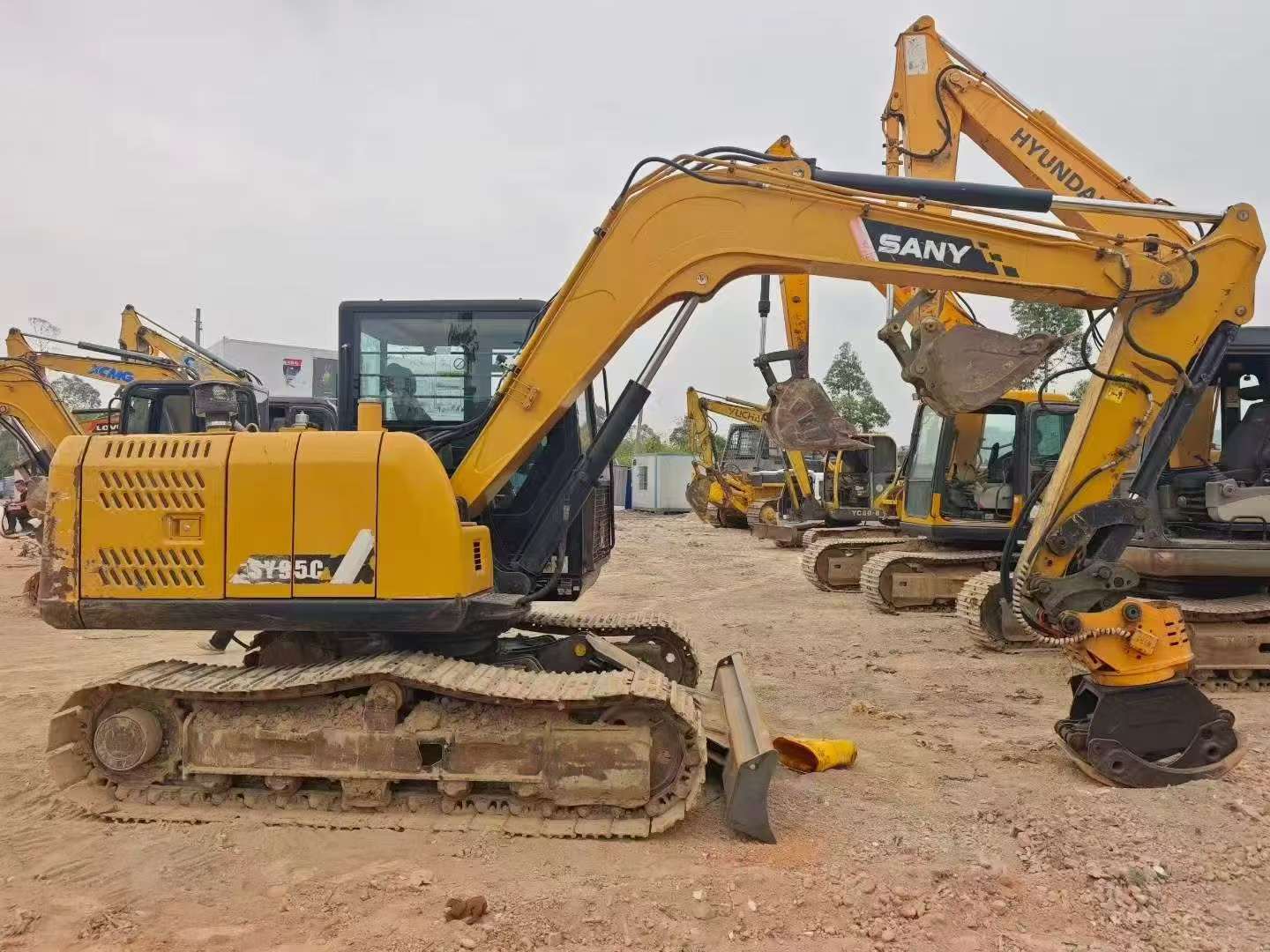 Buy Sany SY85C Used Excavator / 9