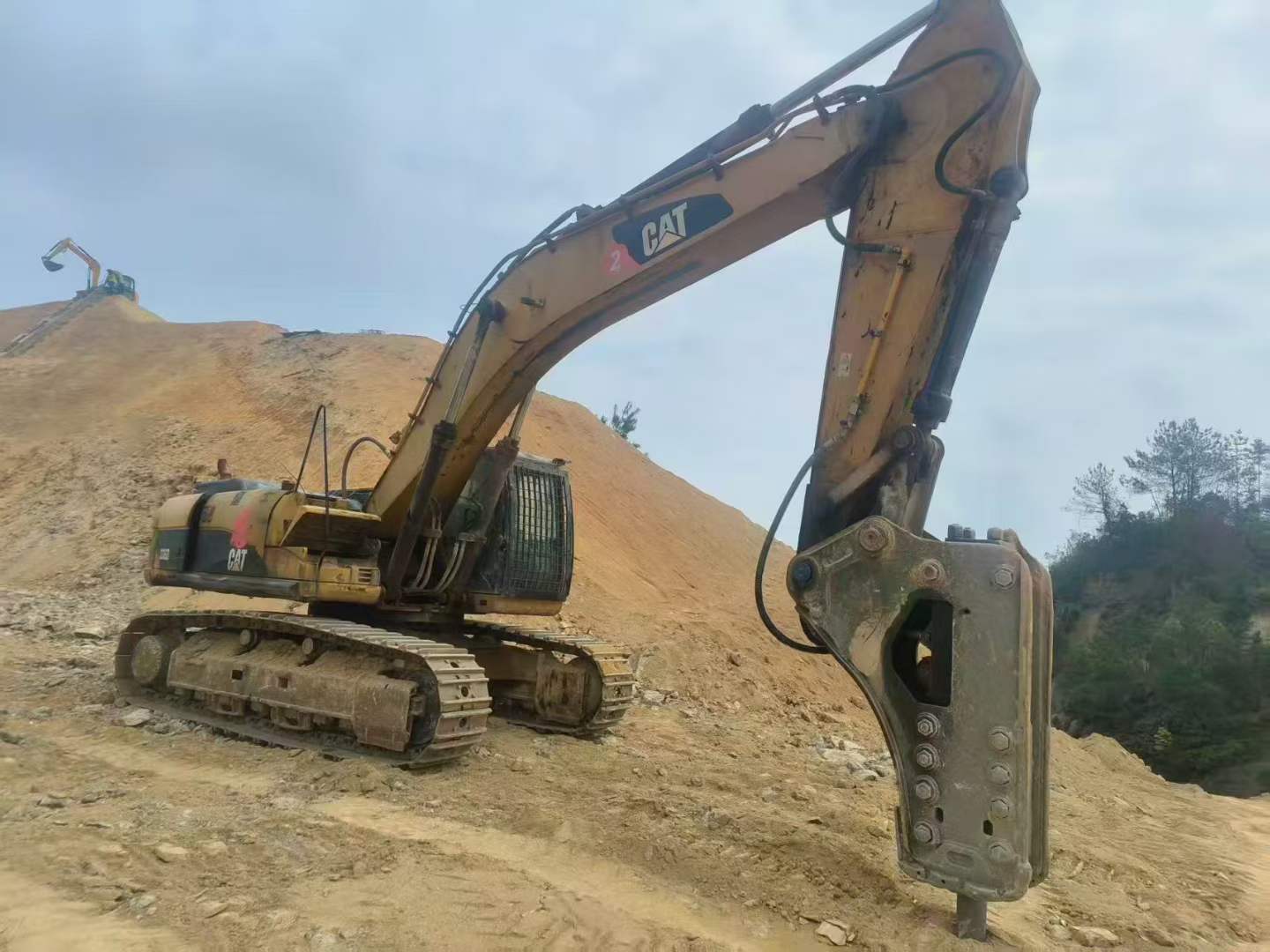 Buy Caterpillar 336E Used Excavator / 3