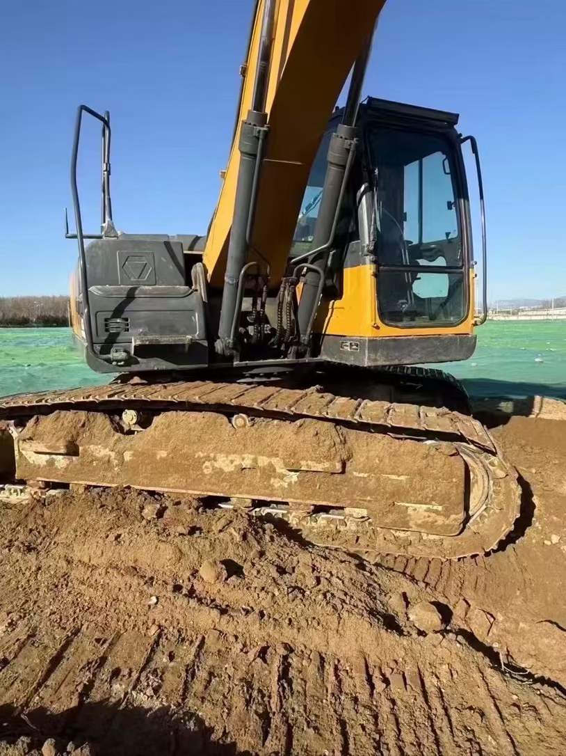 Buy XCMG XE200 Used Excavator / 7