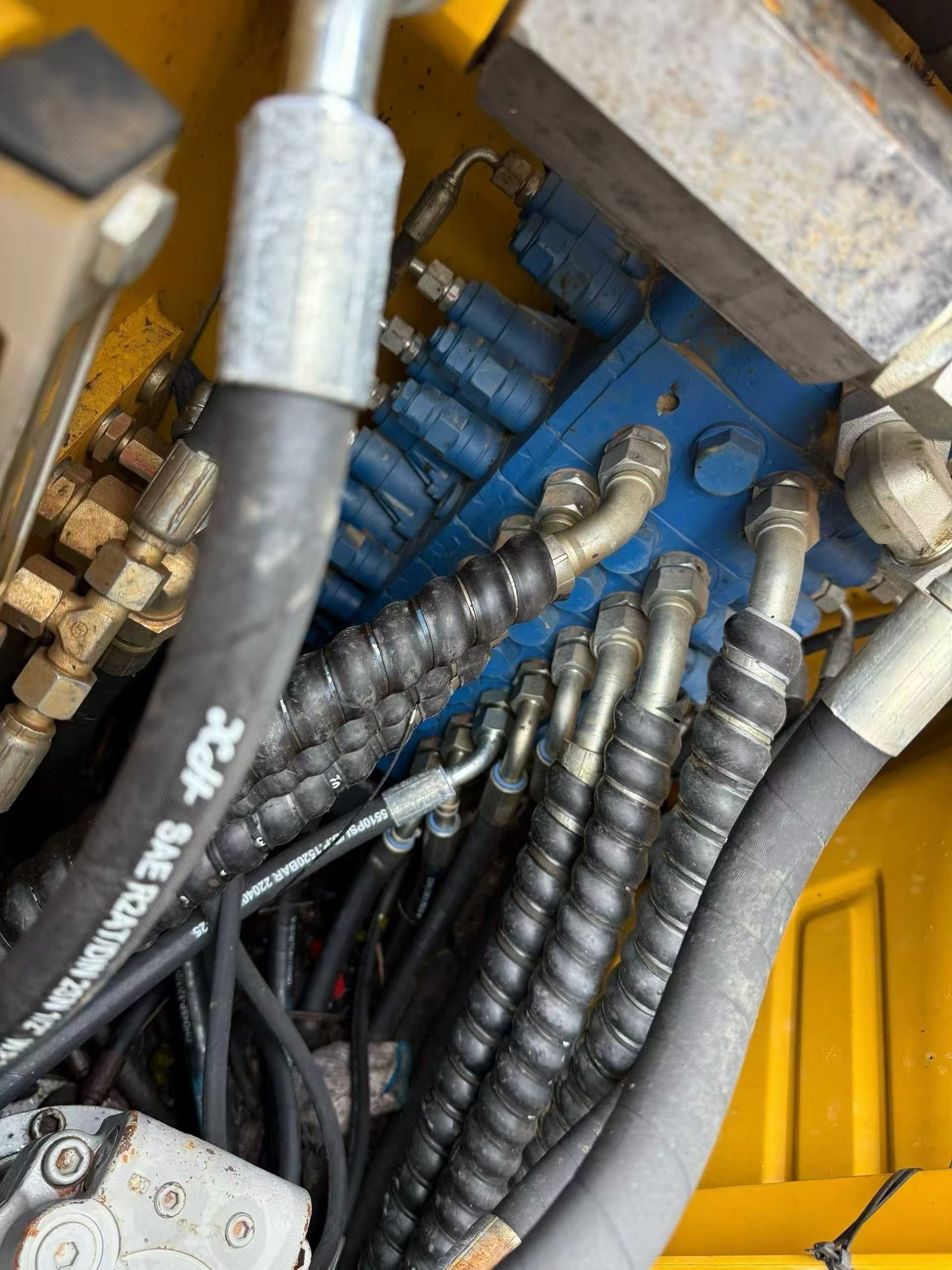 Buy XCMG XE75C Used Excavator / 7