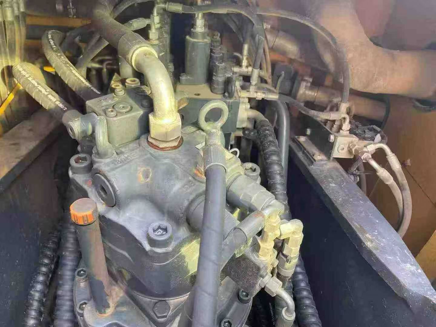 Buy XCMG XE215 Used Excavator / 5