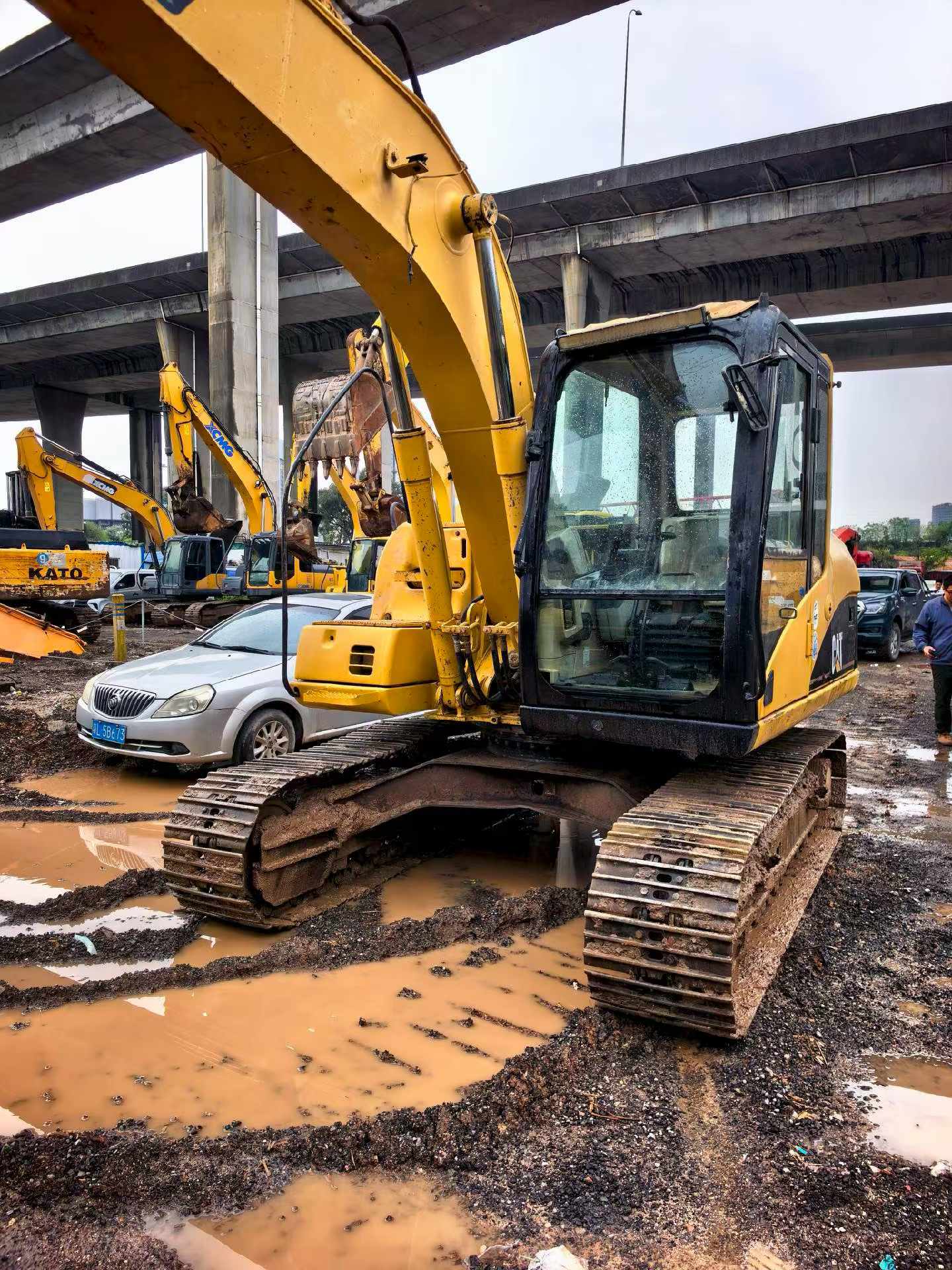 Buy Caterpillar 312C Used Excavator / 5