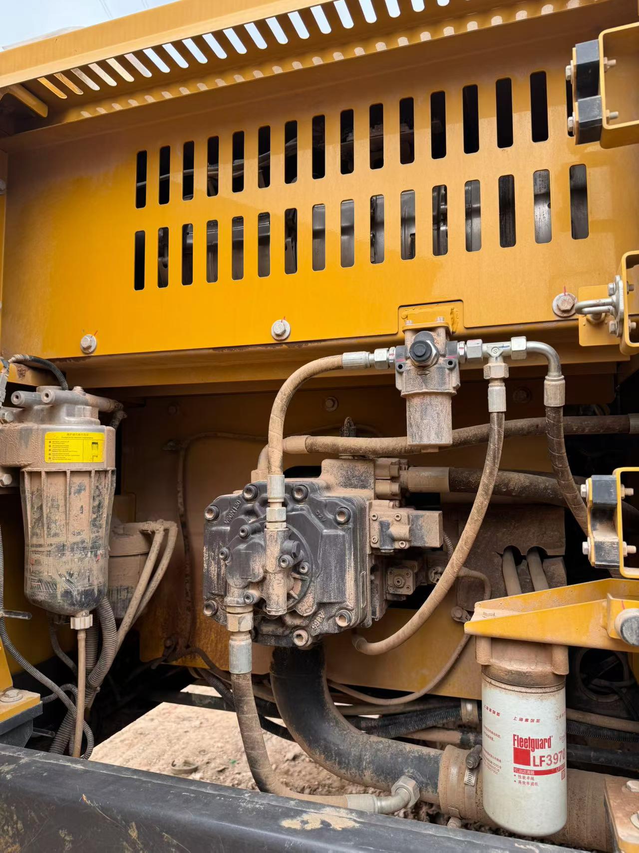 Buy XCMG XE200 Used Excavator / 6