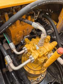 Buy Sany SY245H Used Excavator / 9 Buy Sany SY245H Used Excavator / 9