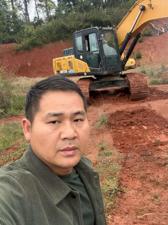 Buy Sany SY200C Used Excavator / 1