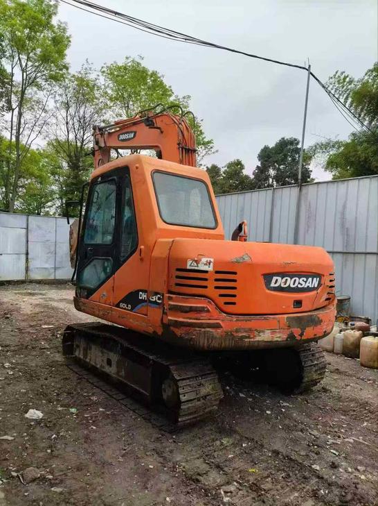 Buy Doosan DH80 Used Excavator / 1