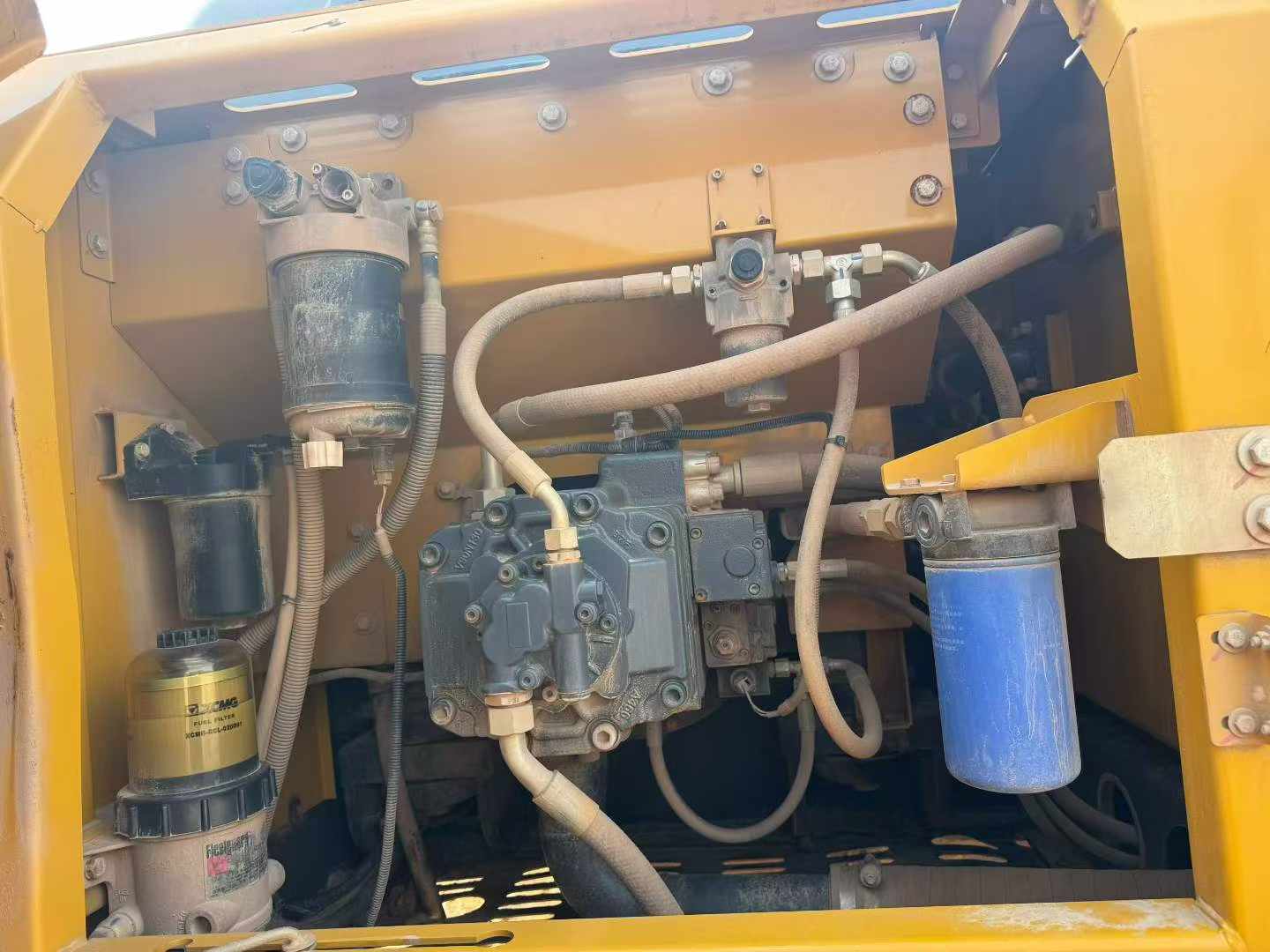 Buy XCMG XE200 Used Excavator / 5