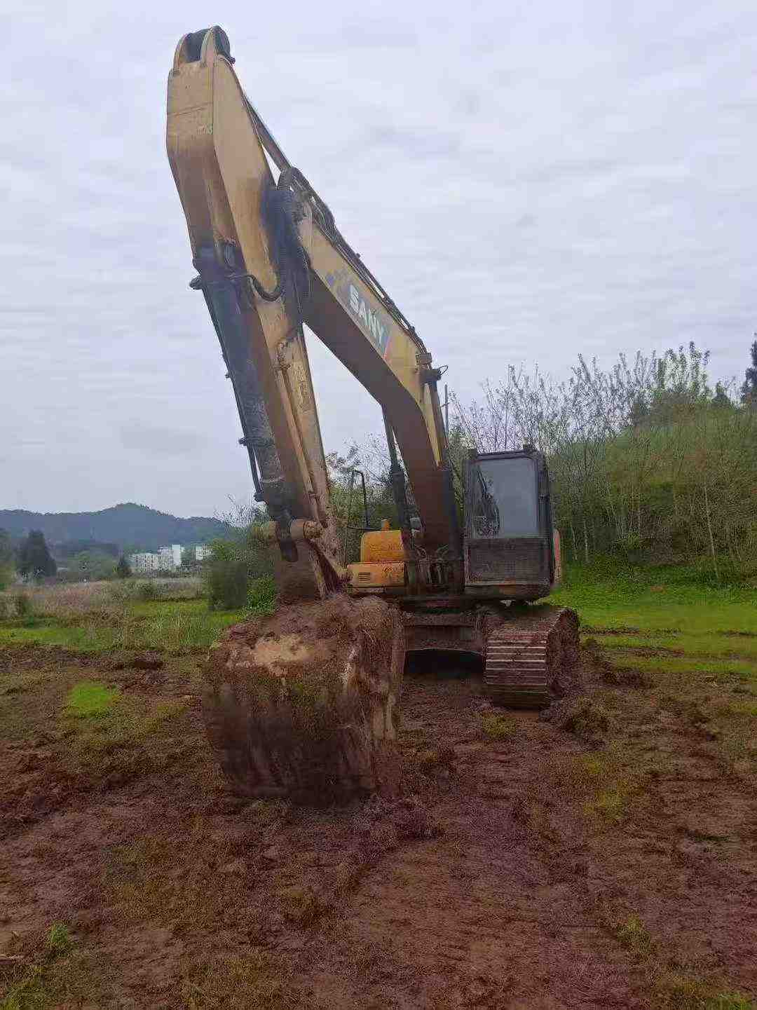 Buy Sany SY215C Used Excavator / 2