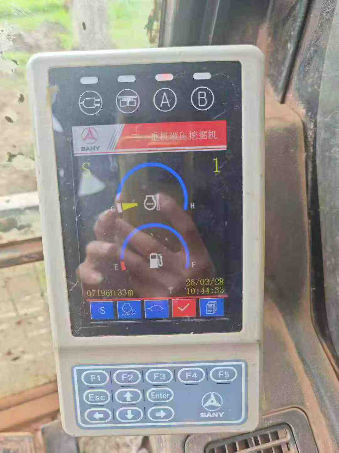 Buy Sany SY215C Used Excavator / 6