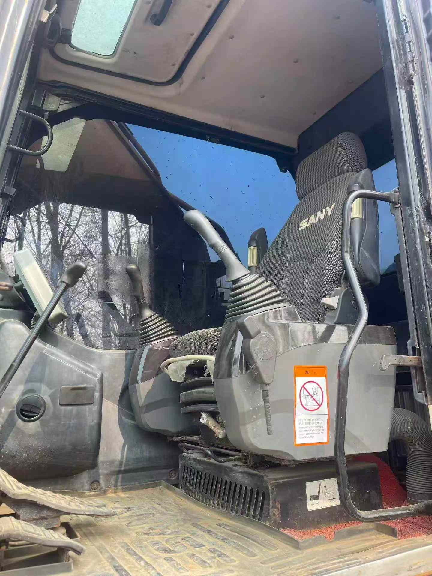 Buy Sany SY205C Used Excavator / 6