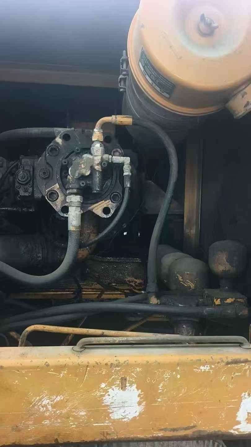 Buy Hyundai R200-5 Used Excavator / 3