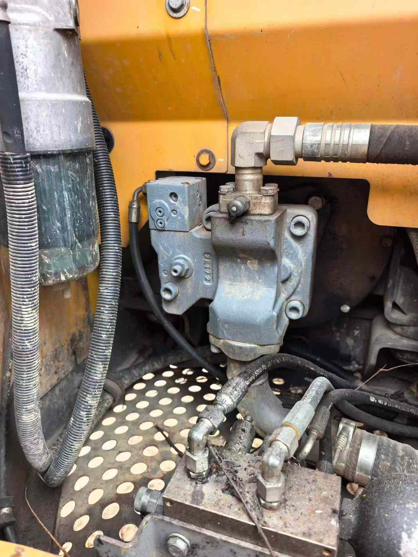 Buy XCMG XE85C Used Excavator / 7