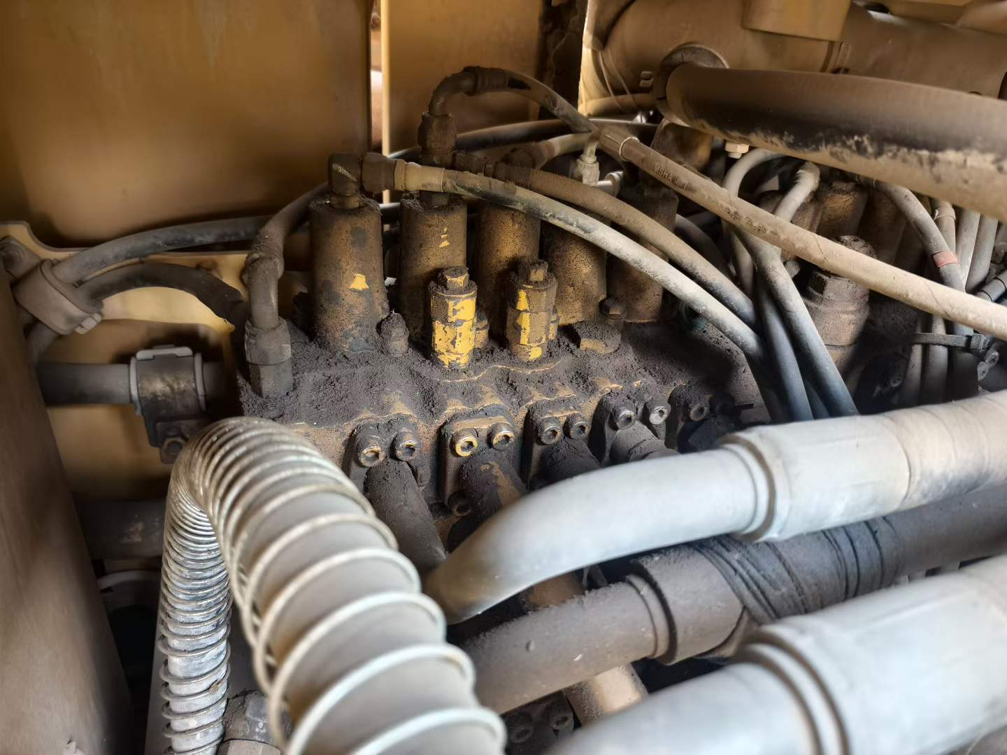 Buy Caterpillar 324D Used Excavator / 9