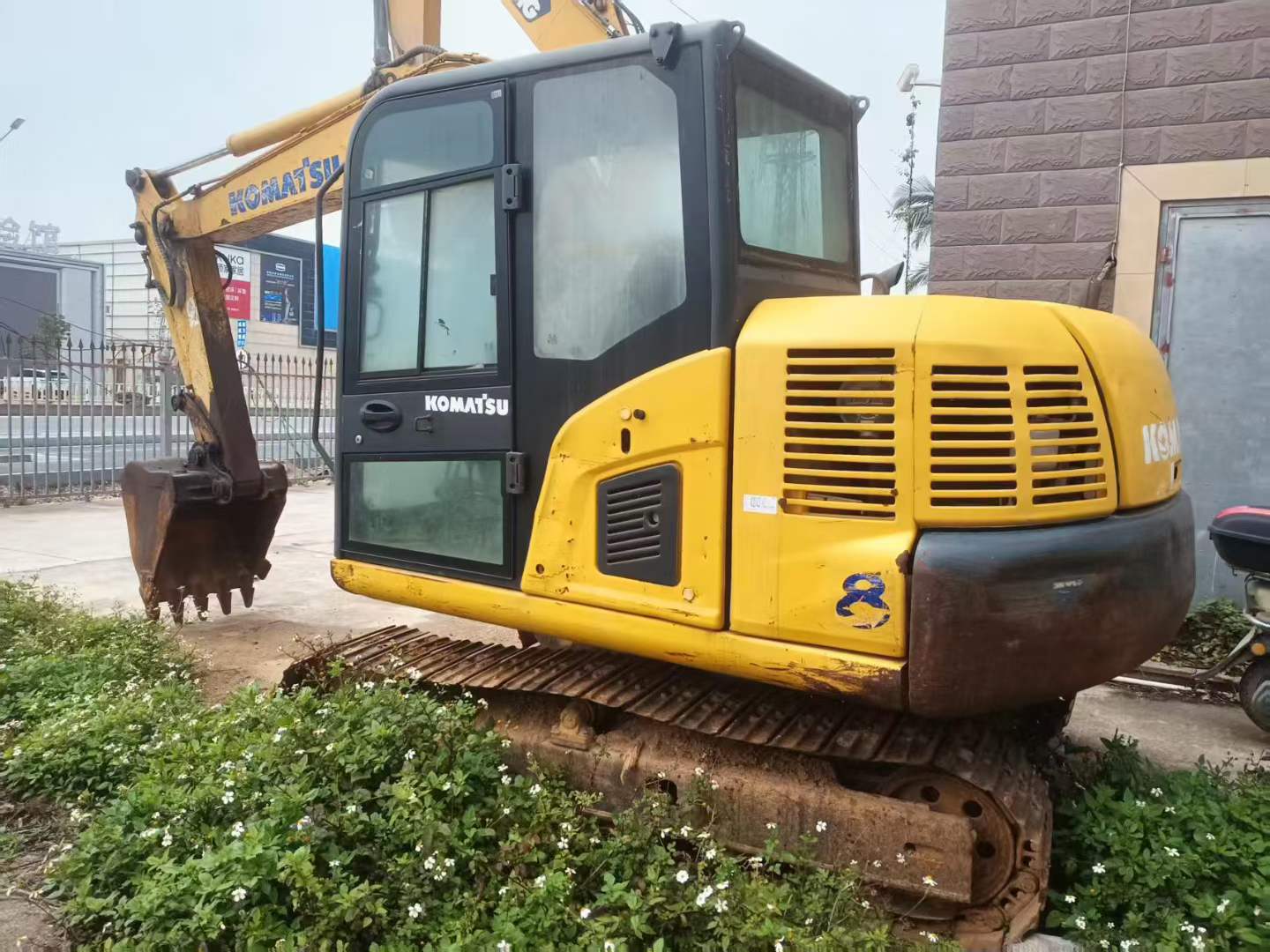 Buy Komatsu PC60-8 Used Excavator / 2