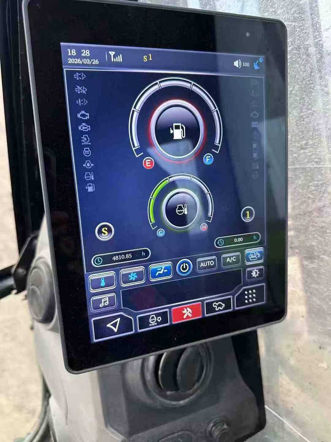 Buy Sany SY245H Used Excavator / 9