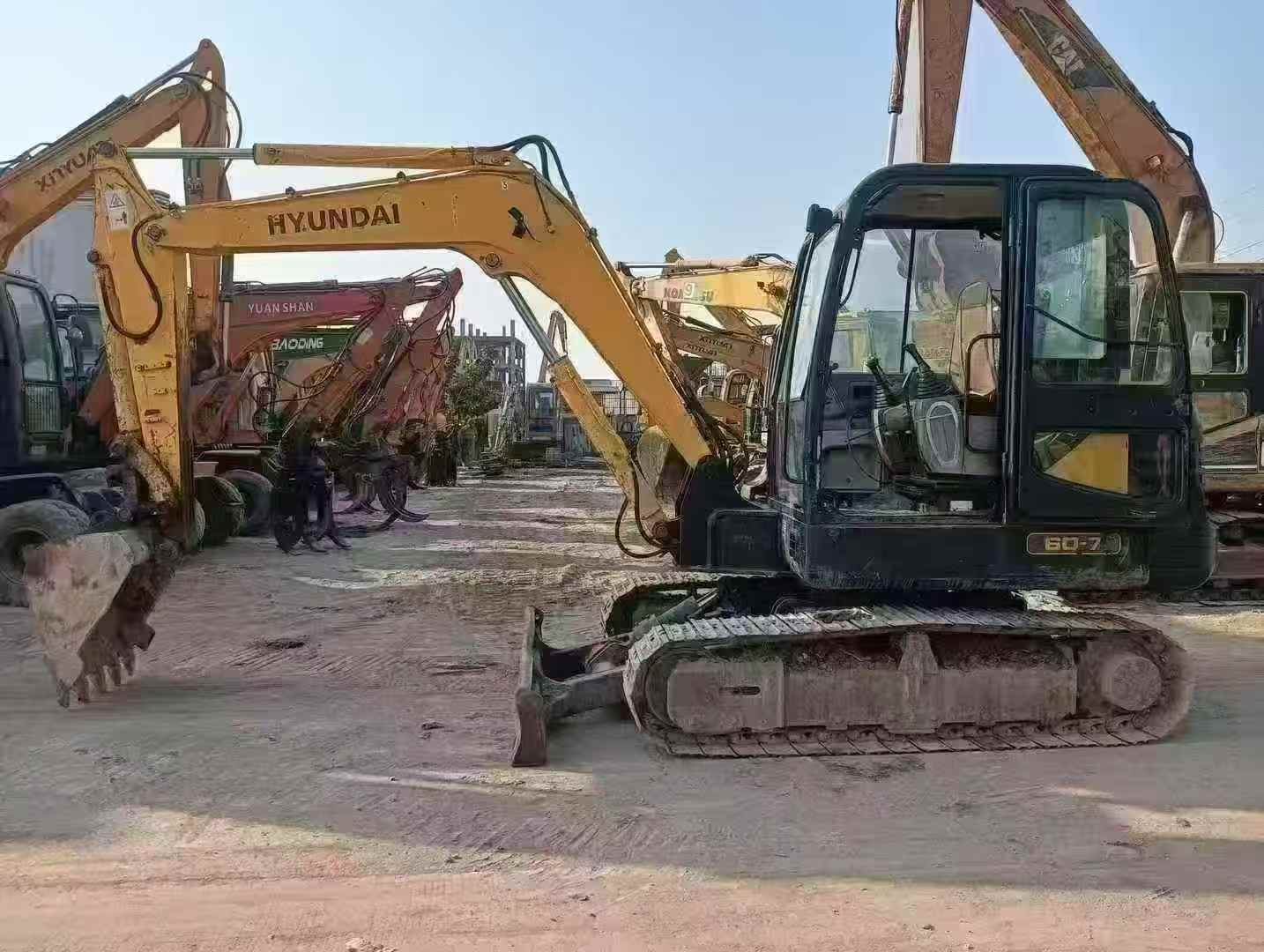 Buy Hyundai R60-7 Used Excavator / 3