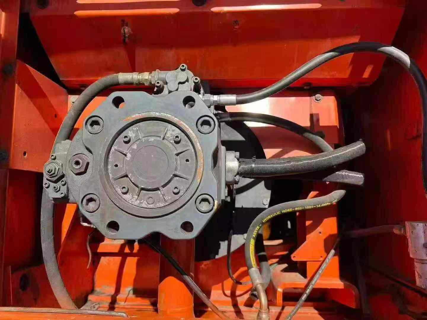 Buy Doosan DH370 Used Excavator / 9