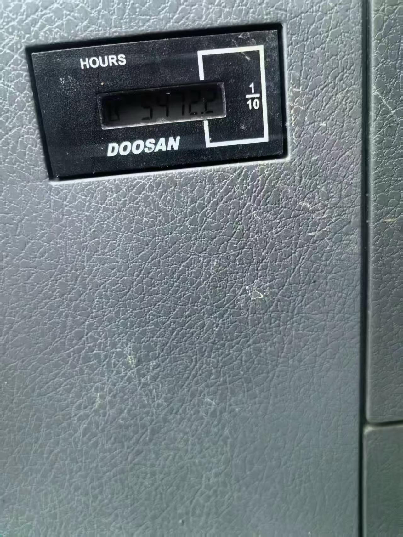 Buy Doosan S130W-3 Used Excavator / 5