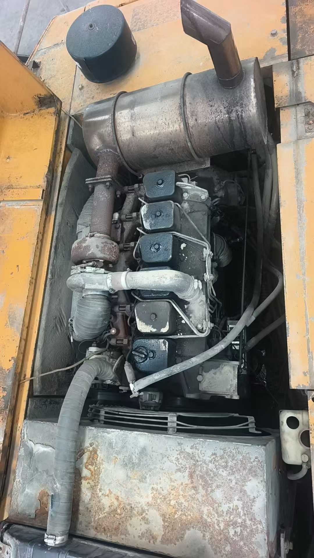 Buy Hyundai R200-5 Used Excavator / 4