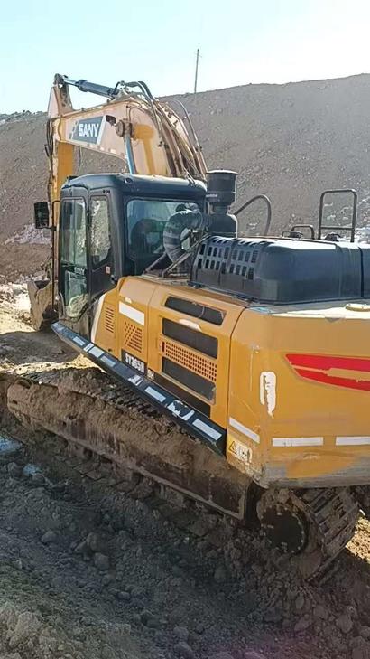 Buy Sany SY245H Used Excavator / 1