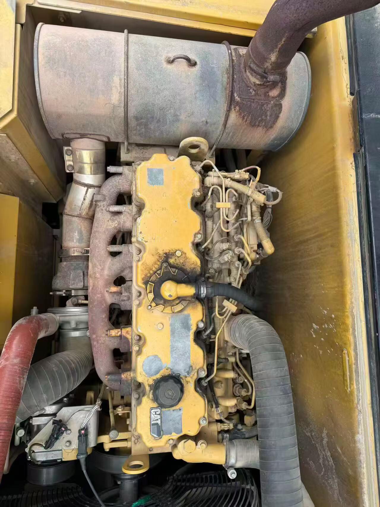 Buy Caterpillar 323 Used Excavator / 5