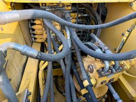 Buy Komatsu PC240-6 Used Excavator / 8 Buy Komatsu PC240-6 Used Excavator / 8