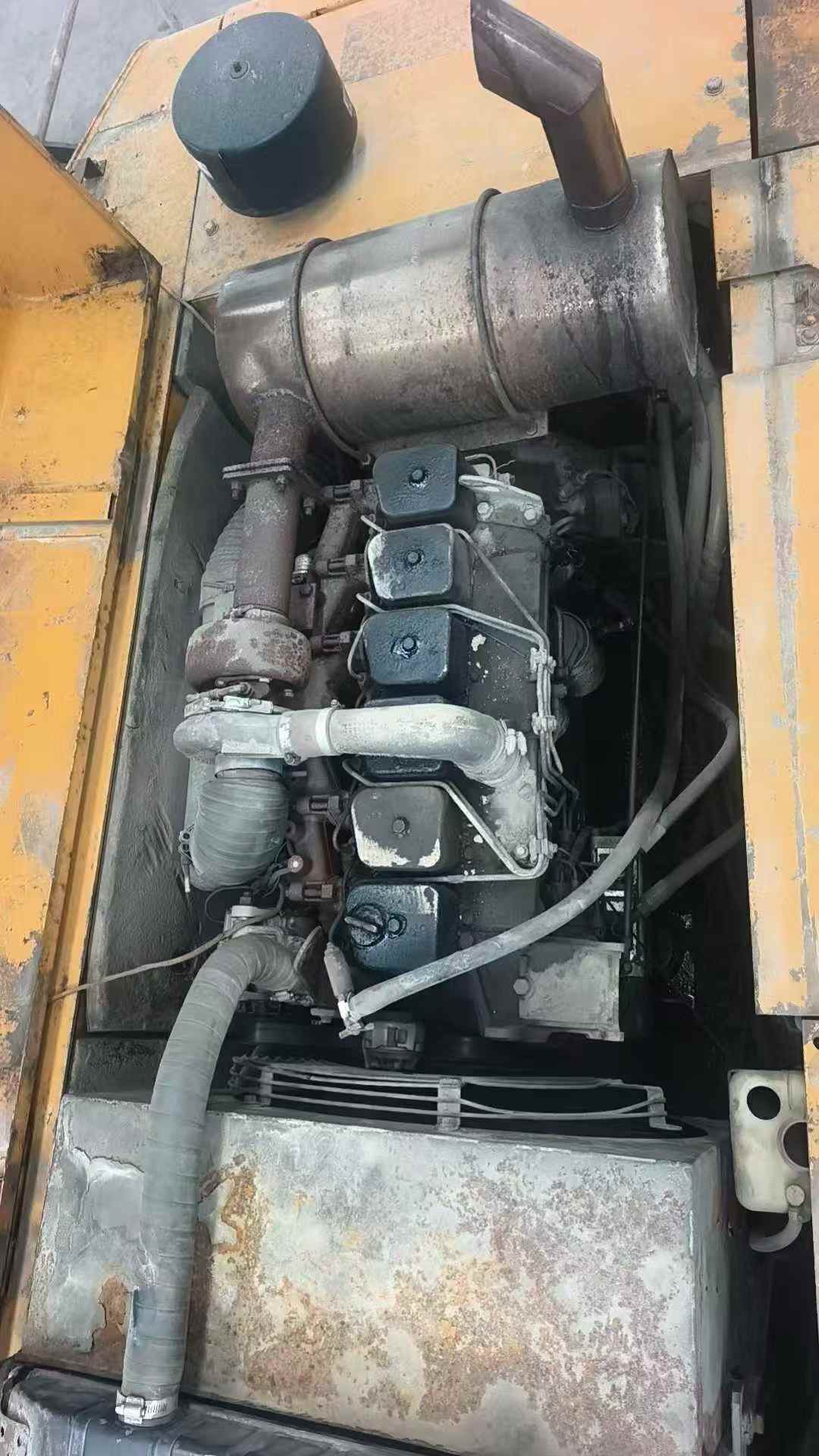 Buy Hyundai R200-5 Used Excavator / 4