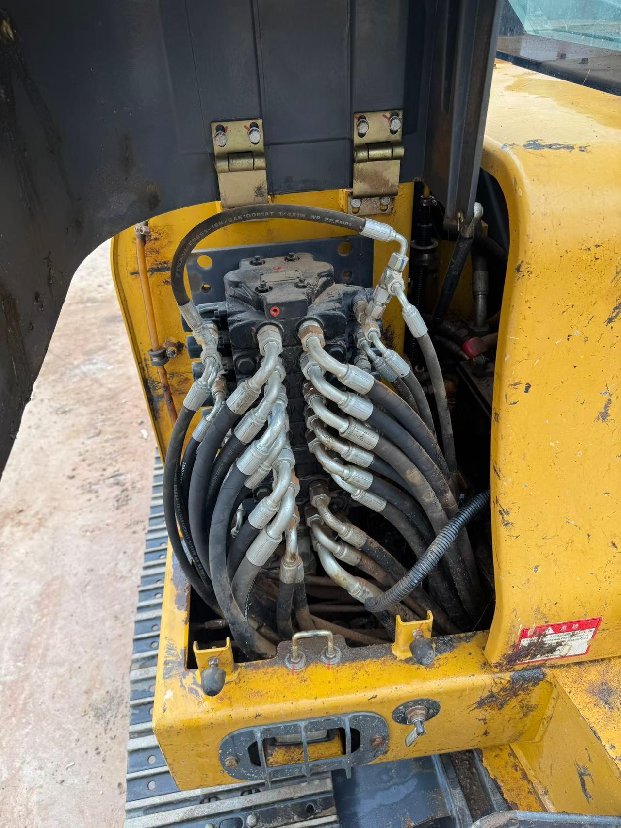 Buy XCMG XE65D Used Excavator / 3