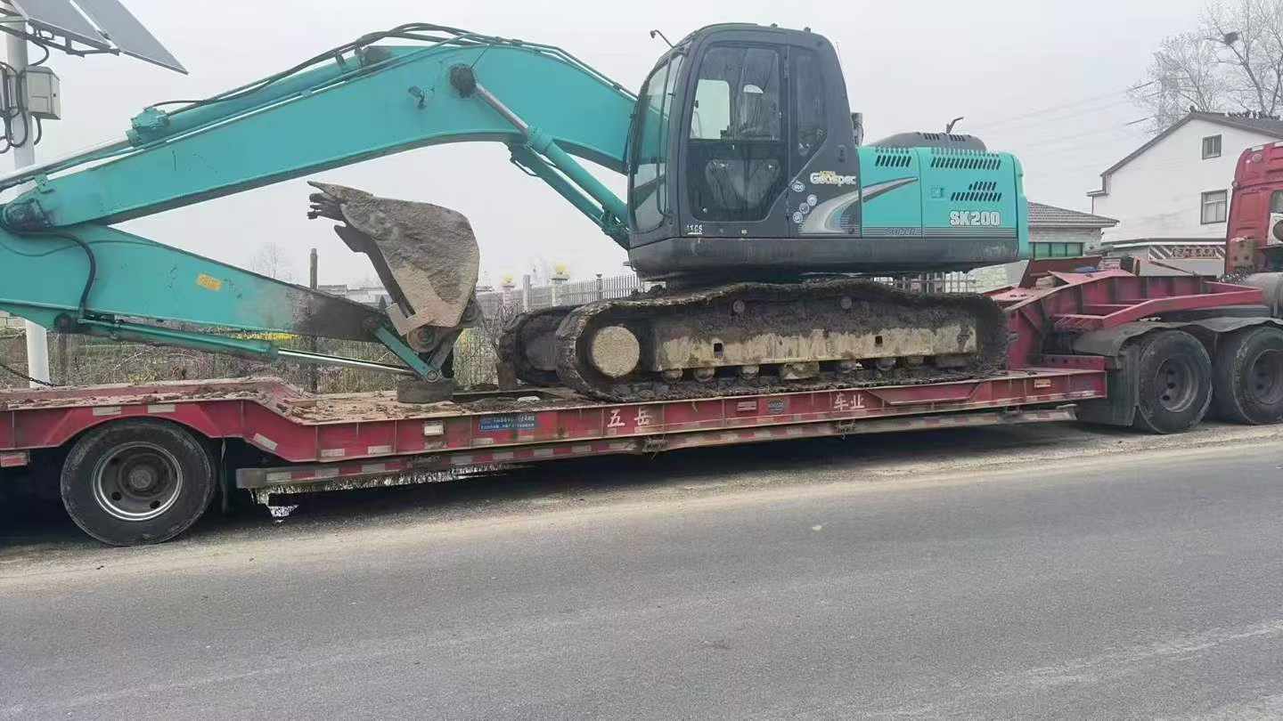 Buy Kobelco SK200-2 Used Excavator / 8