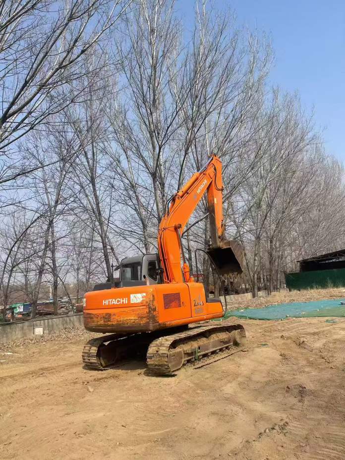 Buy Hitachi EX120-6 Used Excavator / 3