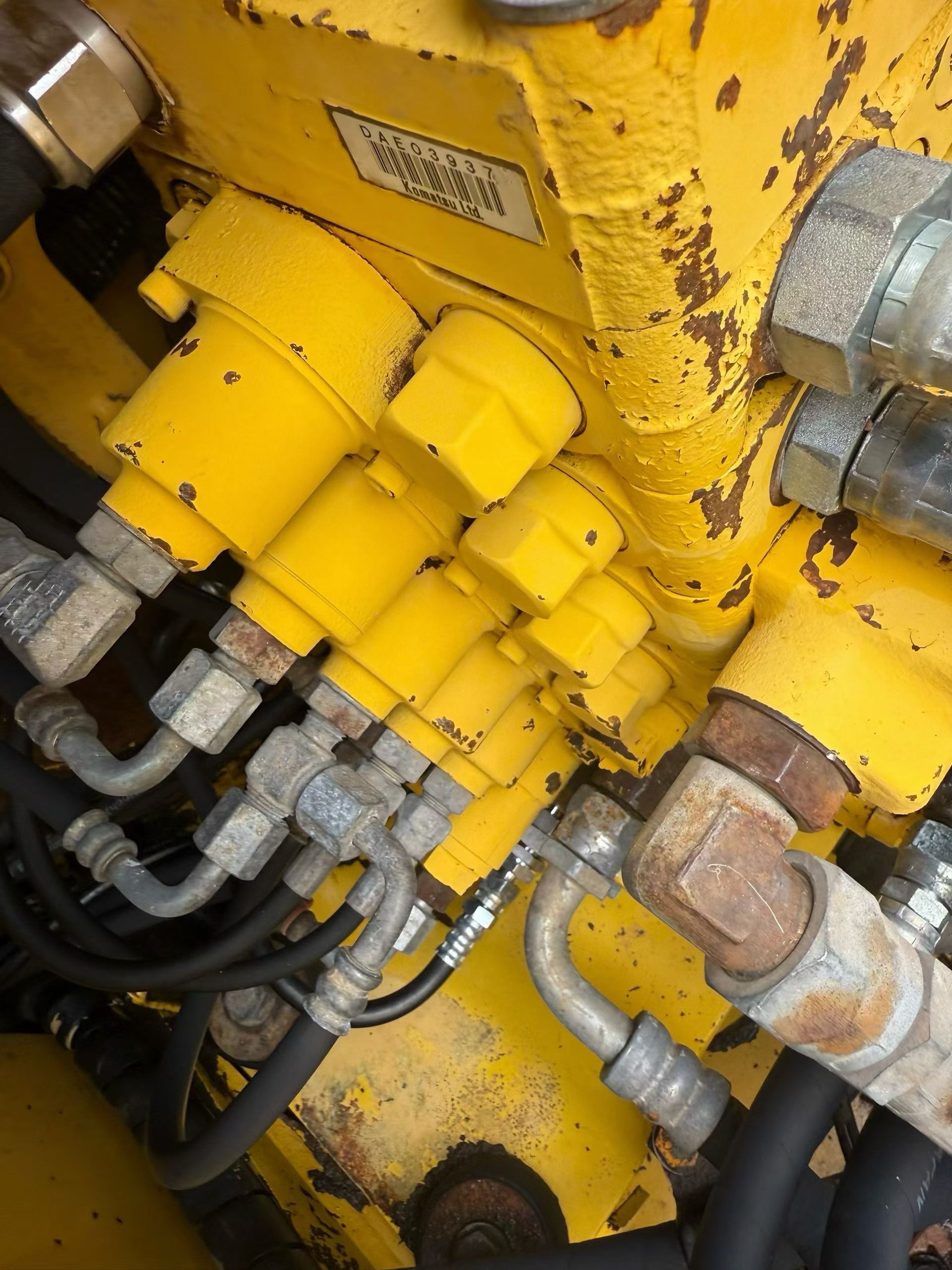 Buy Komatsu PC130-7 Used Excavator / 4