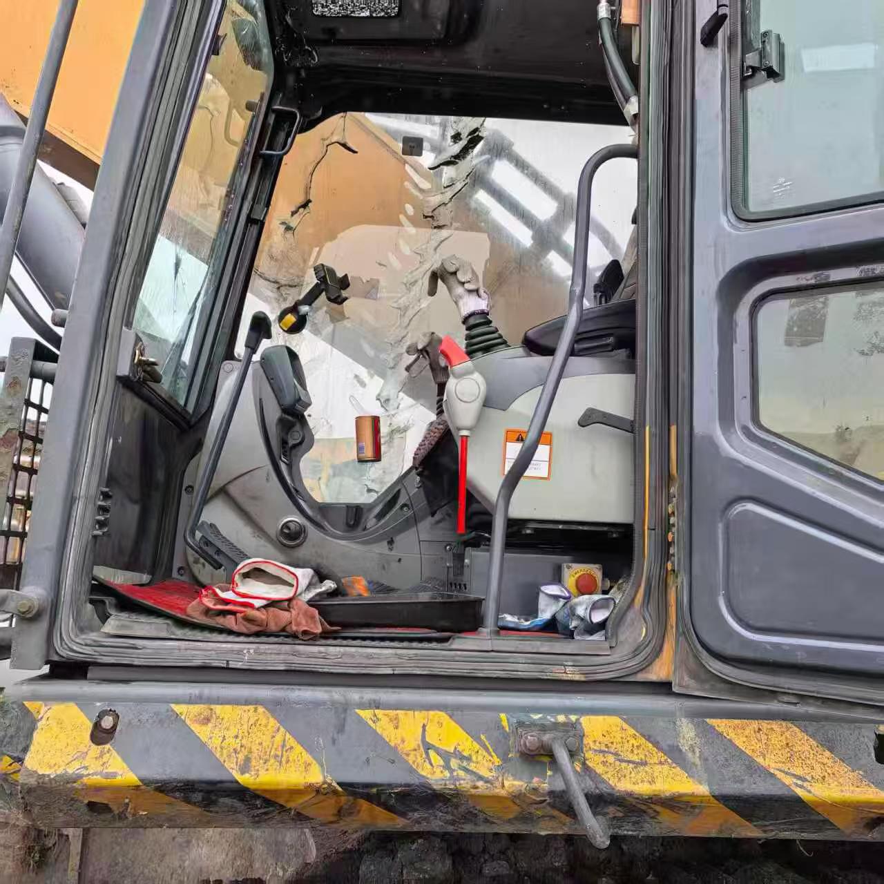 Buy XCMG XE490D Used Excavator / 8