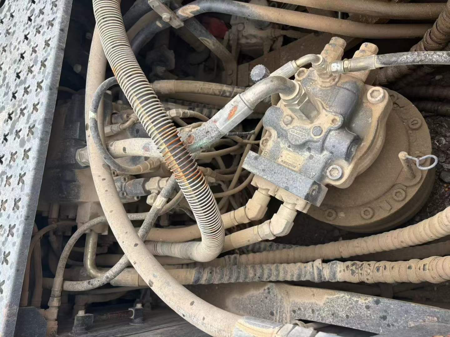 Buy Doosan DX260LC Used Excavator / 5