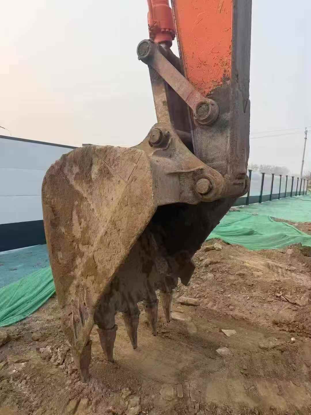 Buy Hitachi ZX260-3G Used Excavator / 9