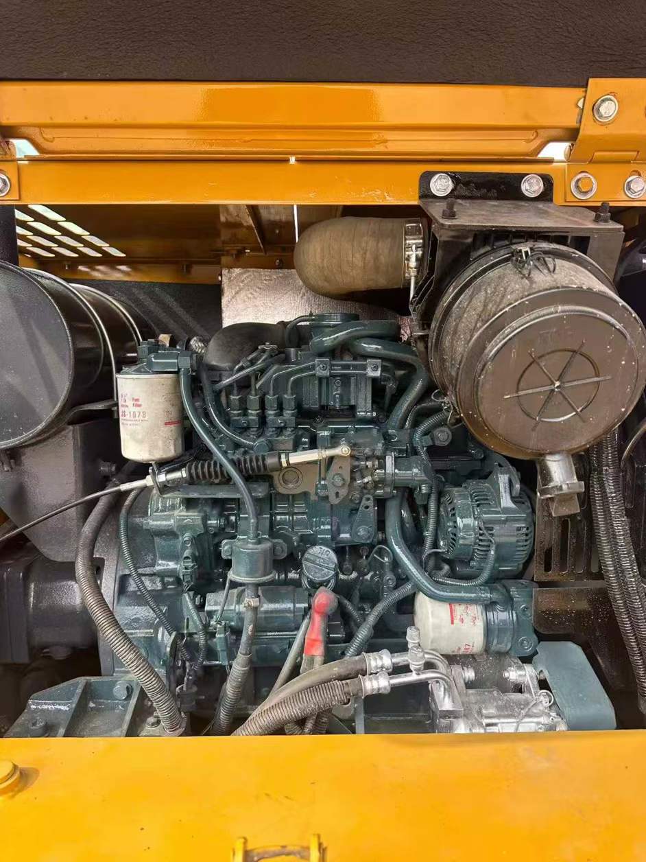 Buy XCMG XE75DA Used Excavator / 7