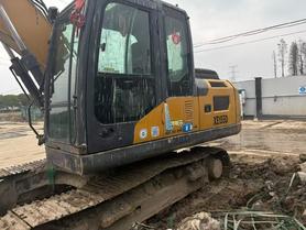 Buy XCMG XE135B Used Excavator / 4 Buy XCMG XE135B Used Excavator / 4