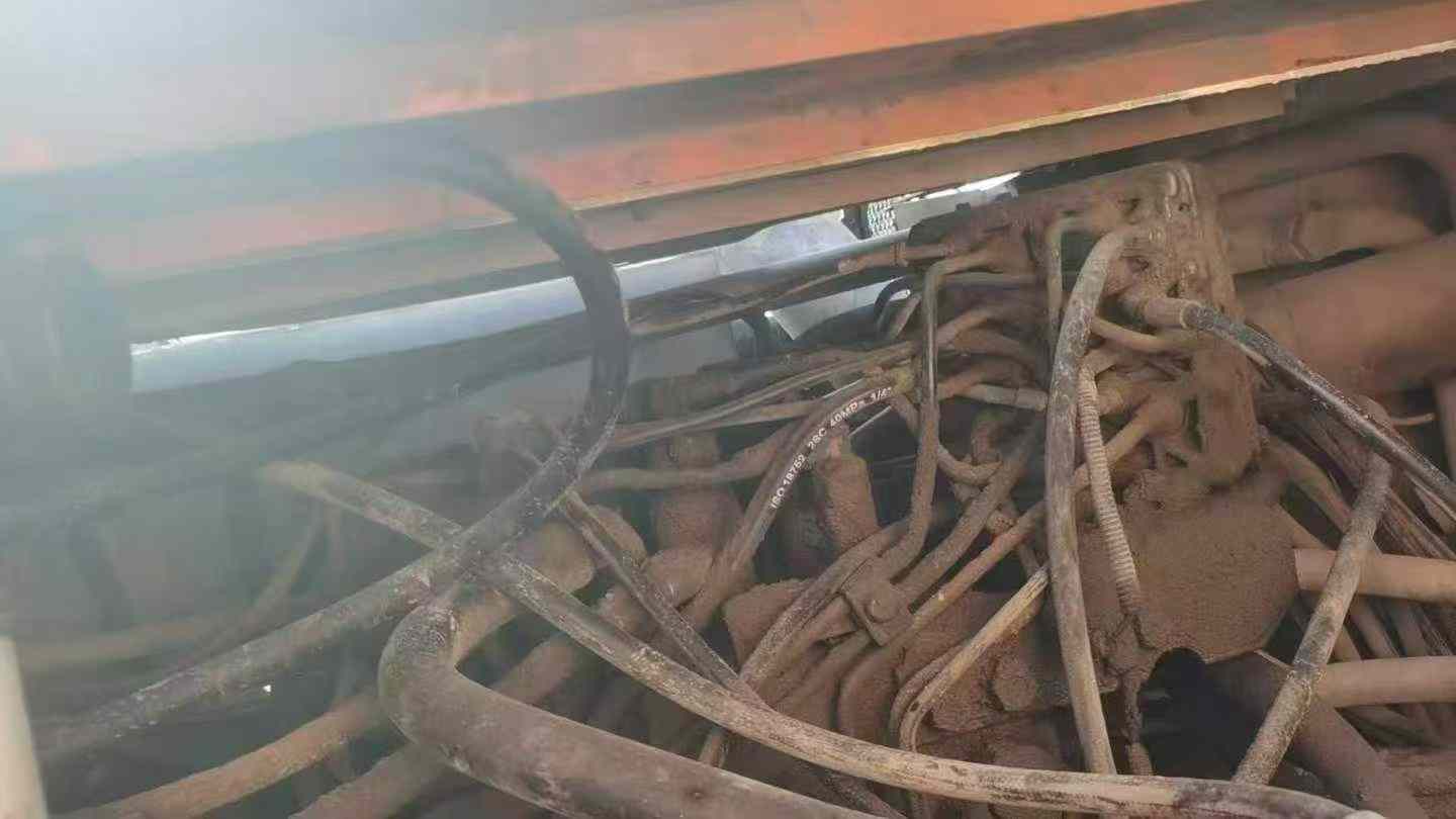 Buy Hitachi EX250-5 Used Excavator / 3