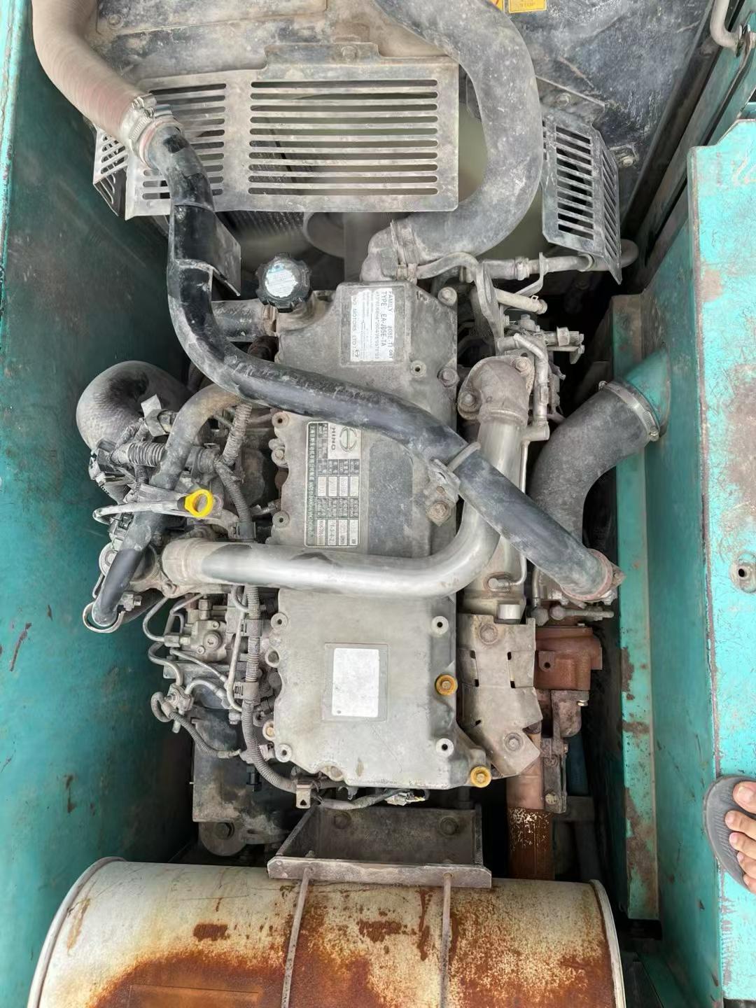 Buy Kobelco SK200-2 Used Excavator / 6