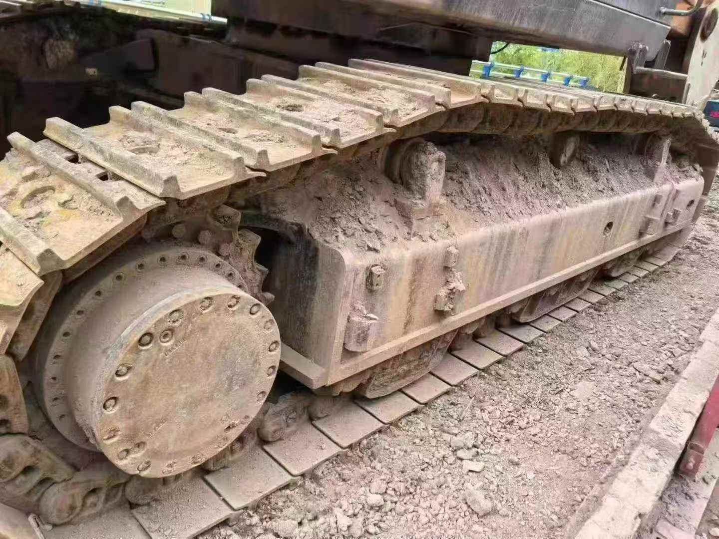 Buy Hitachi ZX890LCH-5A Used Excavator / 4