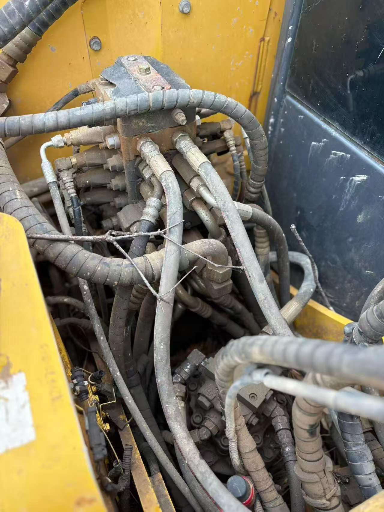 Buy Komatsu PC60-8 Used Excavator / 5