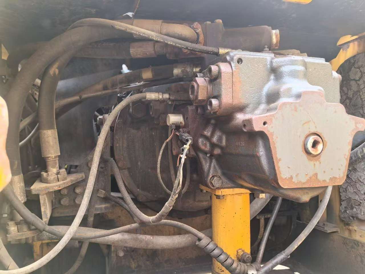 Buy Komatsu PC360-7 Used Excavator / 4