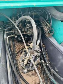 Buy Kobelco SK200-2 Used Excavator / 4 Buy Kobelco SK200-2 Used Excavator / 4
