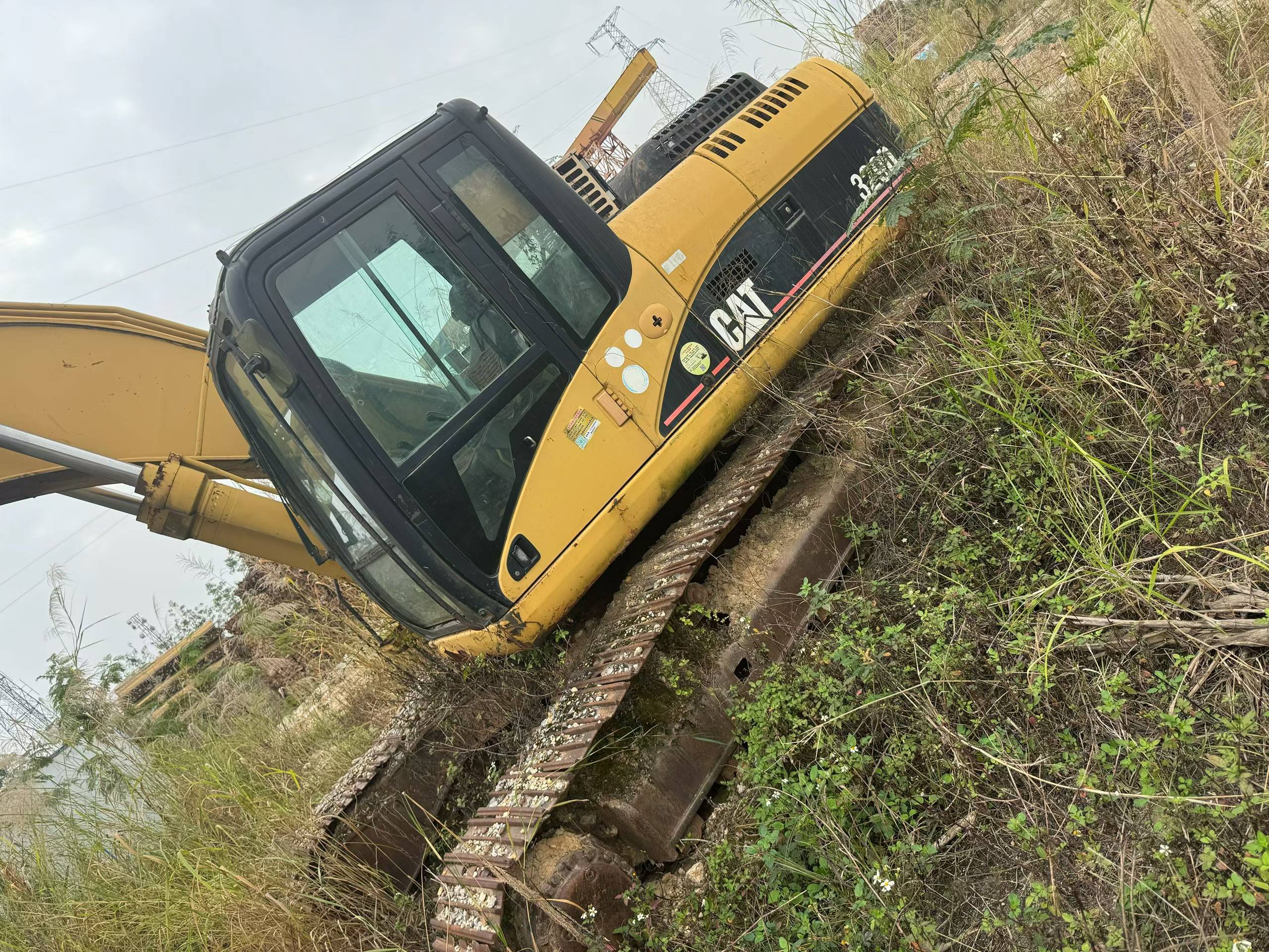Buy Caterpillar 324D Used Excavator / 3
