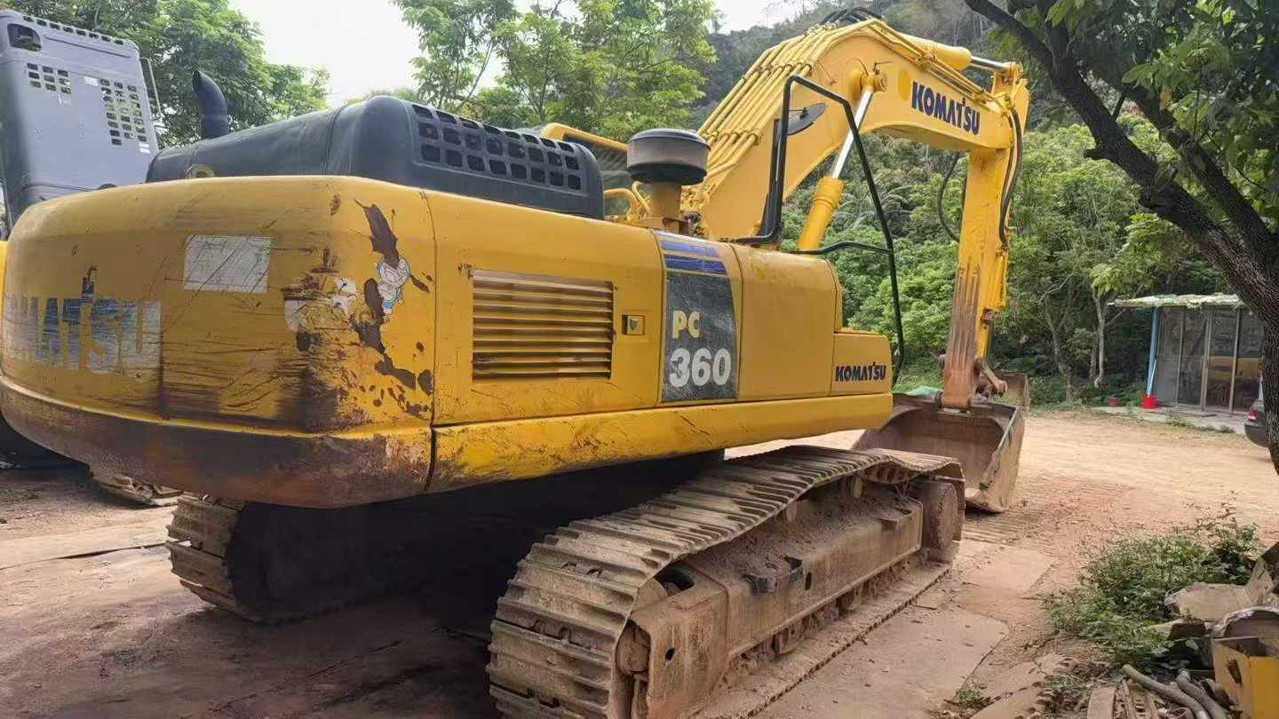 Buy Komatsu PC300-8 Used Excavator / 2